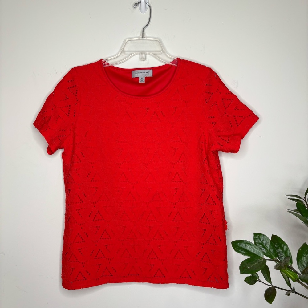 BN1 Marc‎ New York Andrew Marc Red Lace Women's Top Medium Lined Preppy Festive